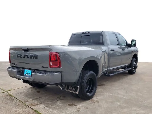 New 2026 Ceramic Gray Clear-Coat Exterior Paint RAM Big Horn image 4