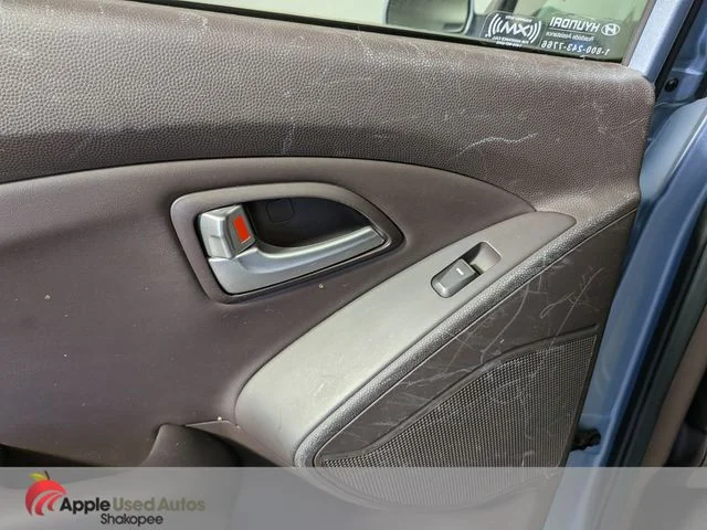 Used 2013 Blue Hyundai GLS image 24