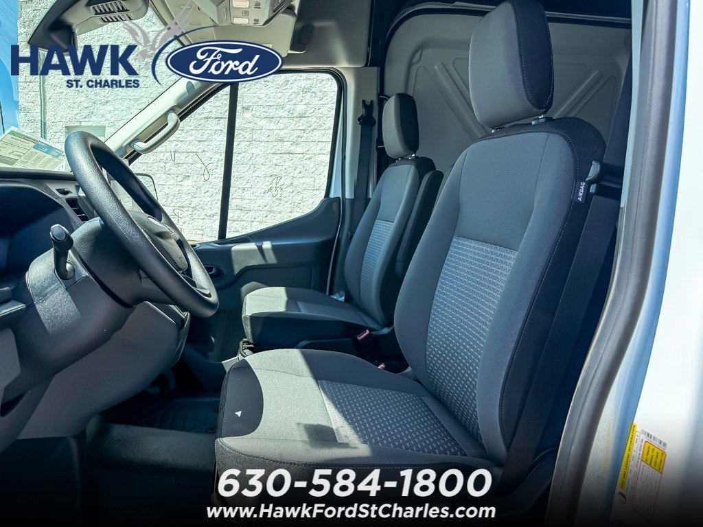 New 2026 Oxford White Ford Cargo Van image 8