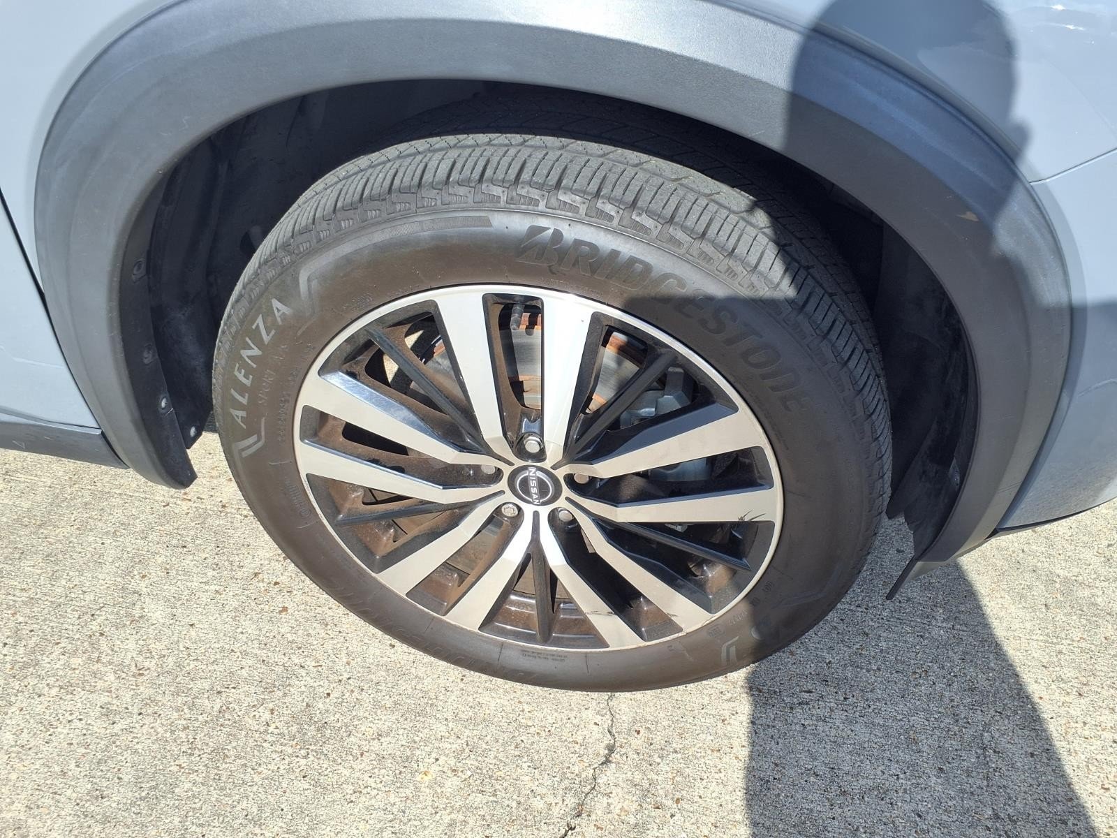 2023 Nissan Pathfinder Platinum Gray at Robbins Nissan