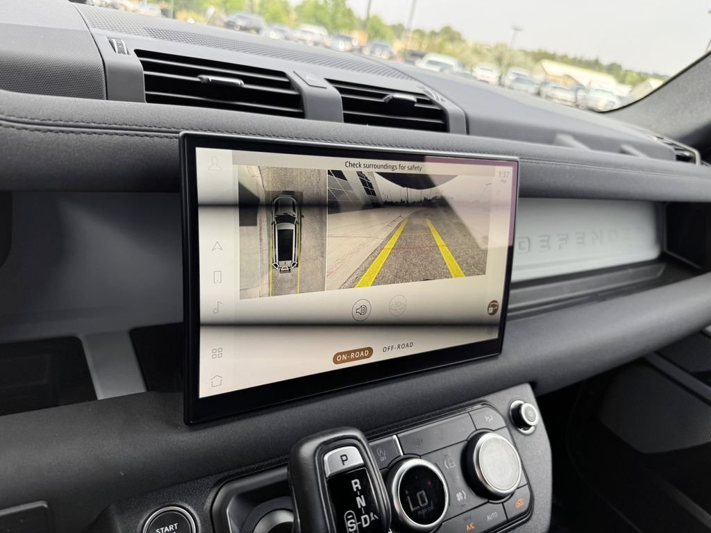 Used 2023 Gray Land Rover S image 23