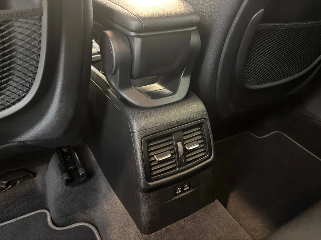 Used 2021 Black BMW xDrive28i image 26