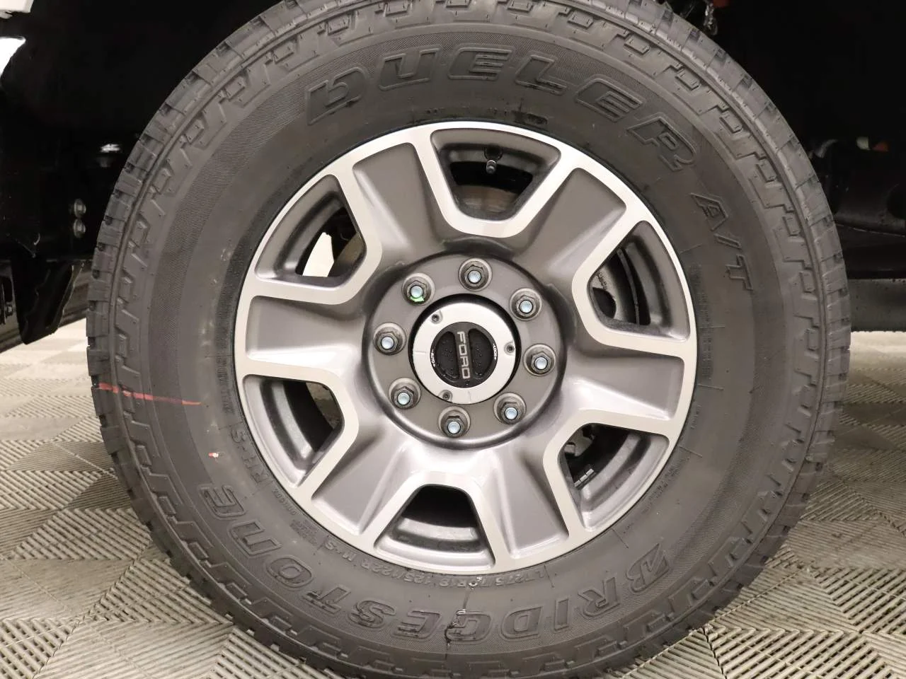 New 2026 Star White Metallic Tri-Coat Ford F-250® Lariat® image 6