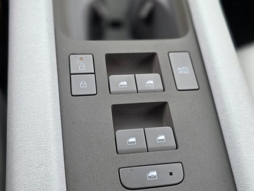 2025 Hyundai IONIQ 6 SEL - Photo 30