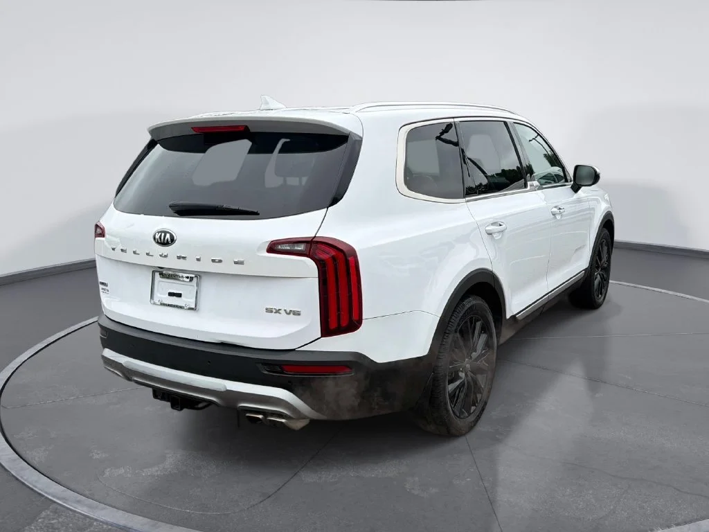 Used 2021 White Kia SX image 7