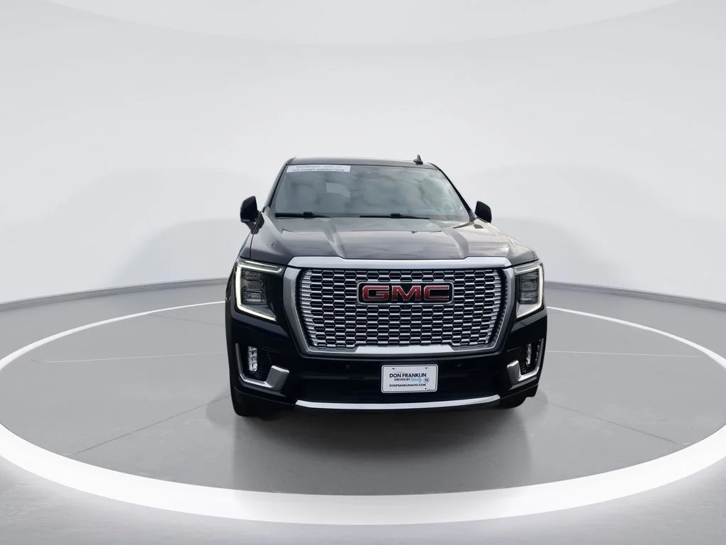Used 2023 Blue GMC Denali image 3