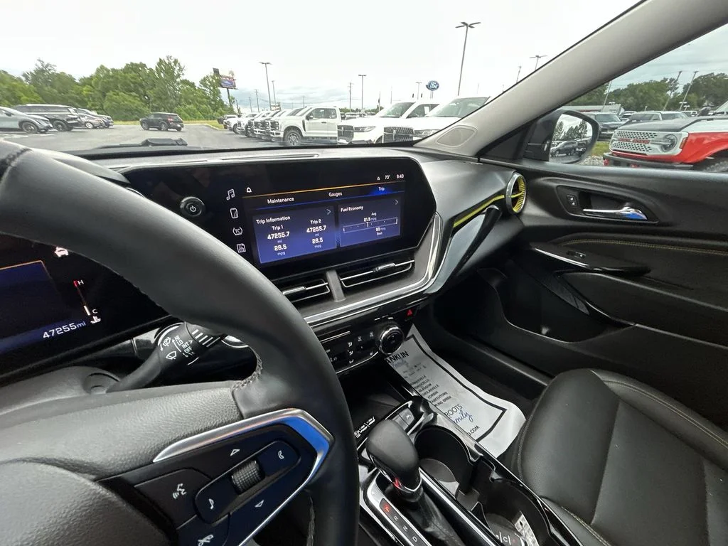 Used 2025 Black Chevrolet ACTIV image 12