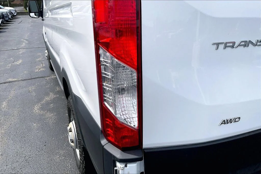 Used 2023 White Ford Base image 29