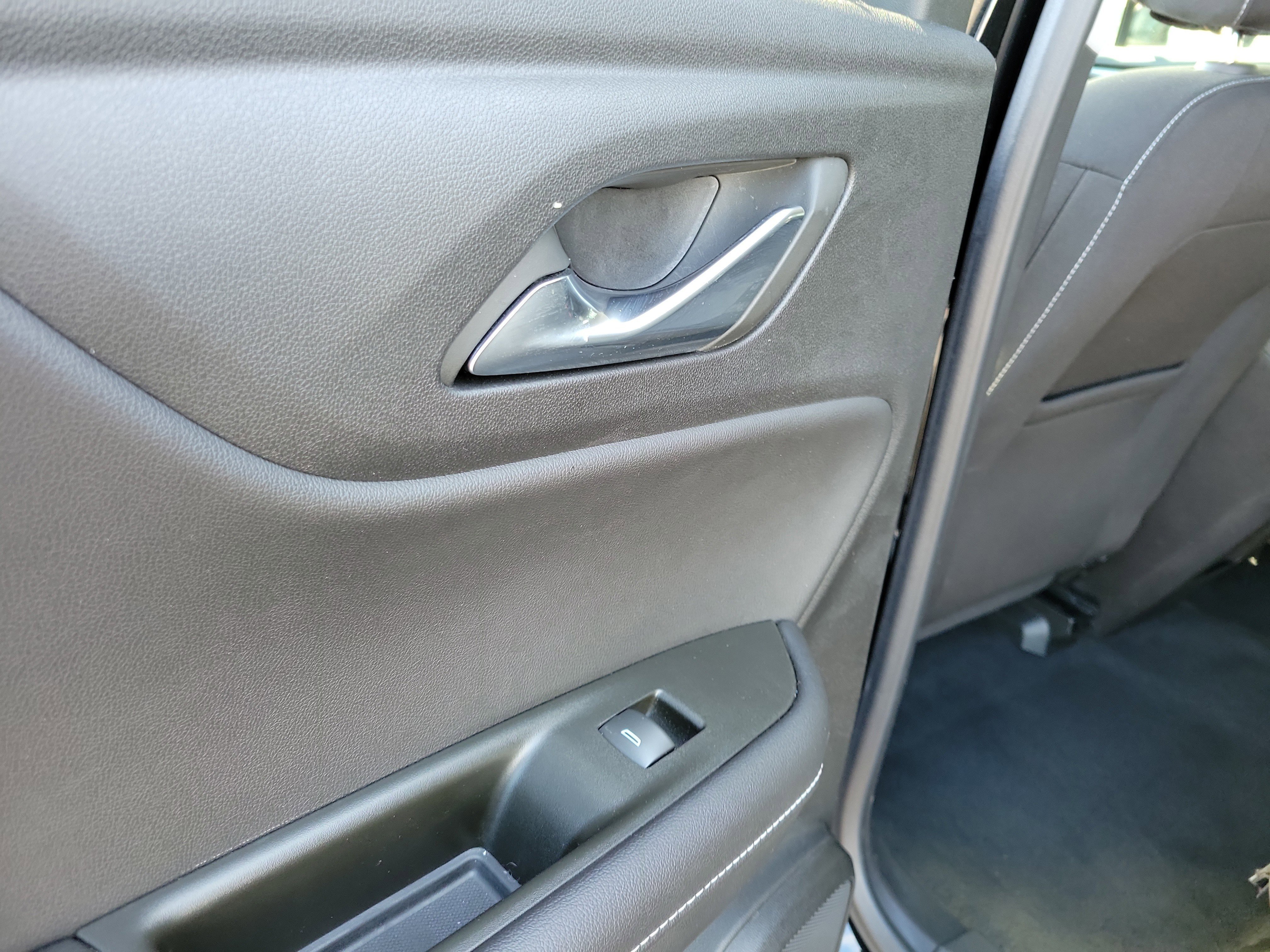 Used 2025 Black Chevrolet LT image 13