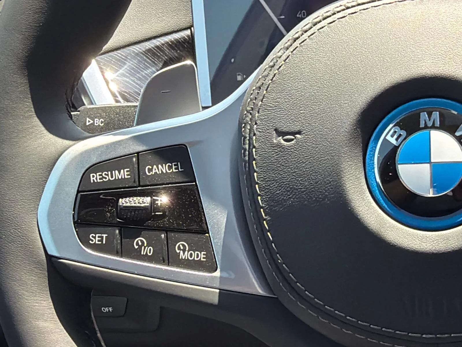 New 2026 Black Sapphire Metallic BMW xDrive50e Plug-In Hybrid image 13