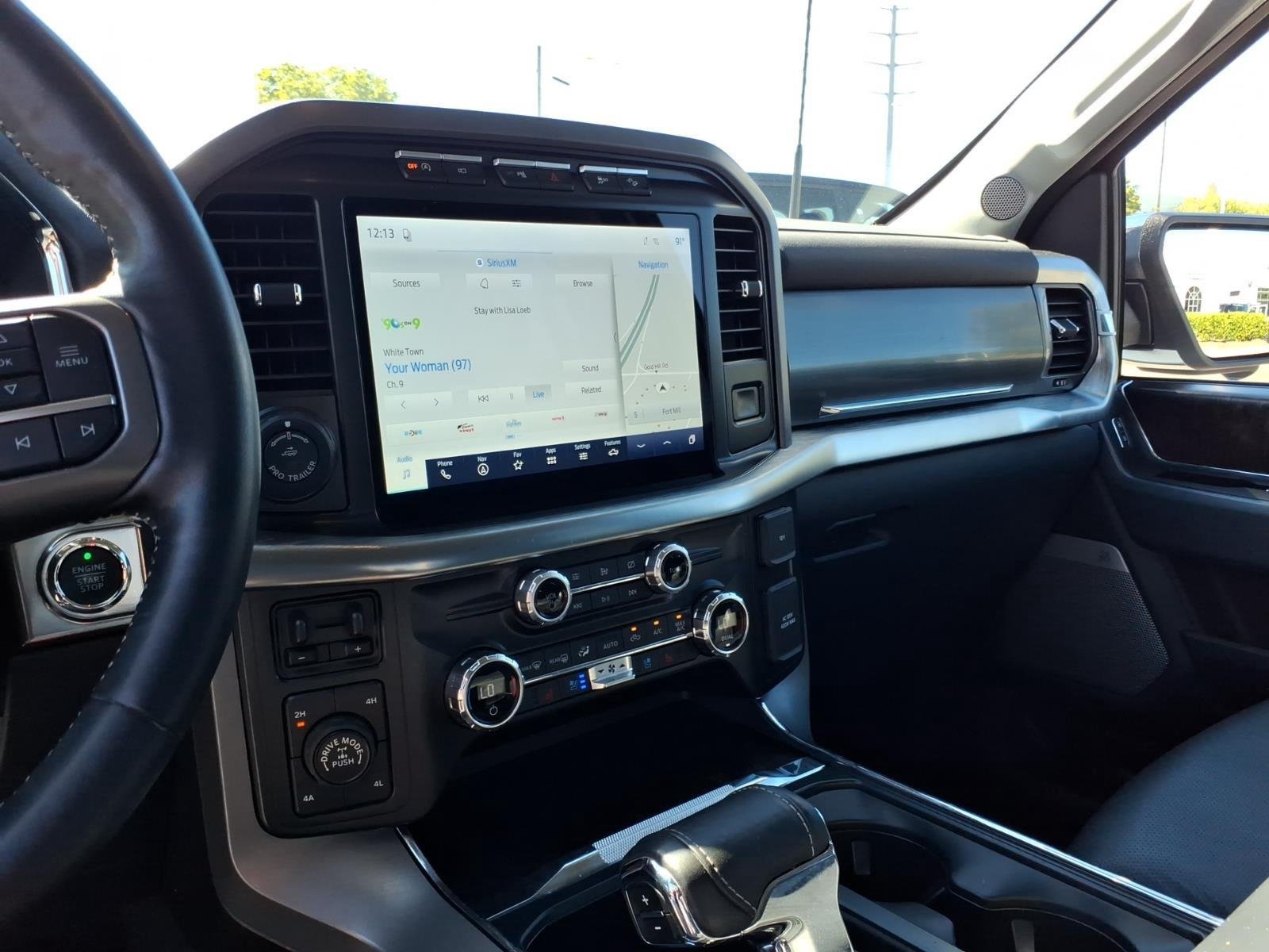 Used 2021 Star White Metallic Tri-Coat Ford LARIAT image 22