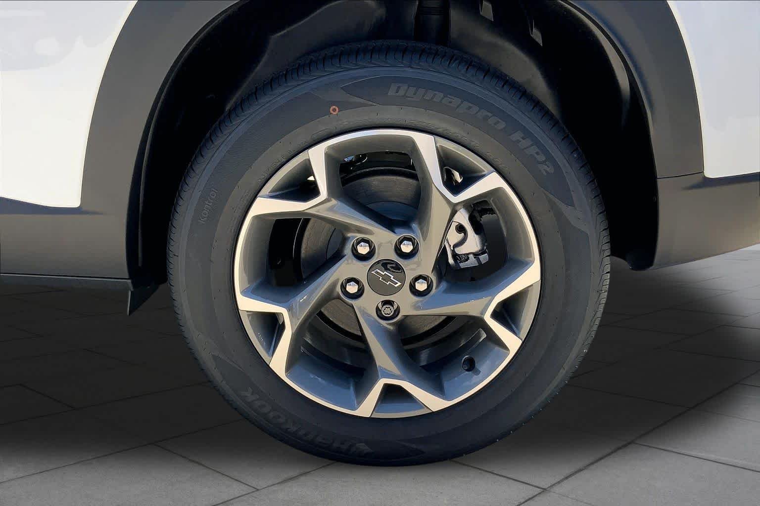 2026 Chevrolet Trax LT - Photo 12