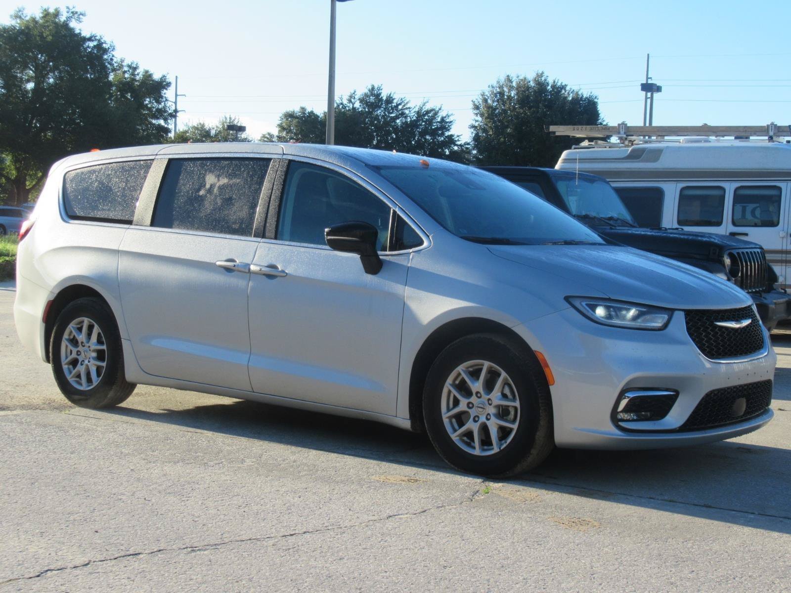 2024 Chrysler Pacifica