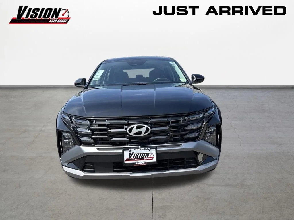 New 2026 Black Hyundai SE image 2