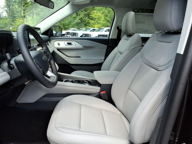 New 2026 Agate Black Metallic Ford Active image 8