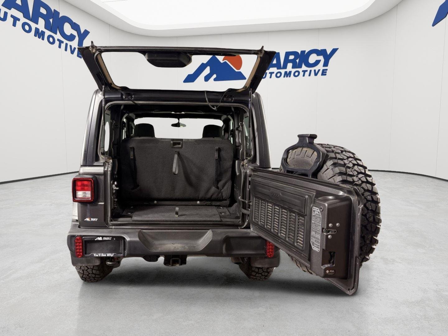 Used 2023 Granite Crystal Metallic Clearcoat Jeep Willys Sport image 5
