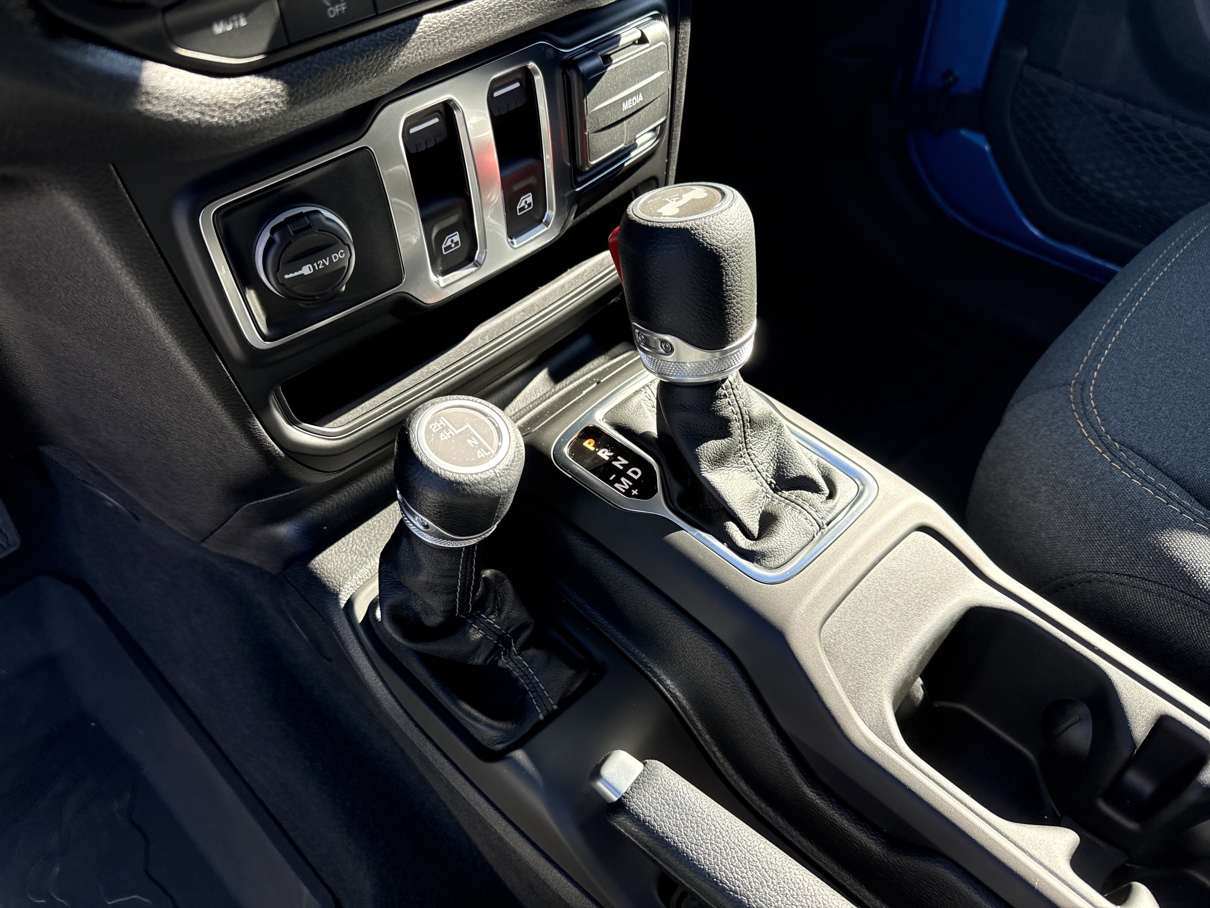 New 2026 Hydro Blue Pearlcoat Jeep Sport image 28