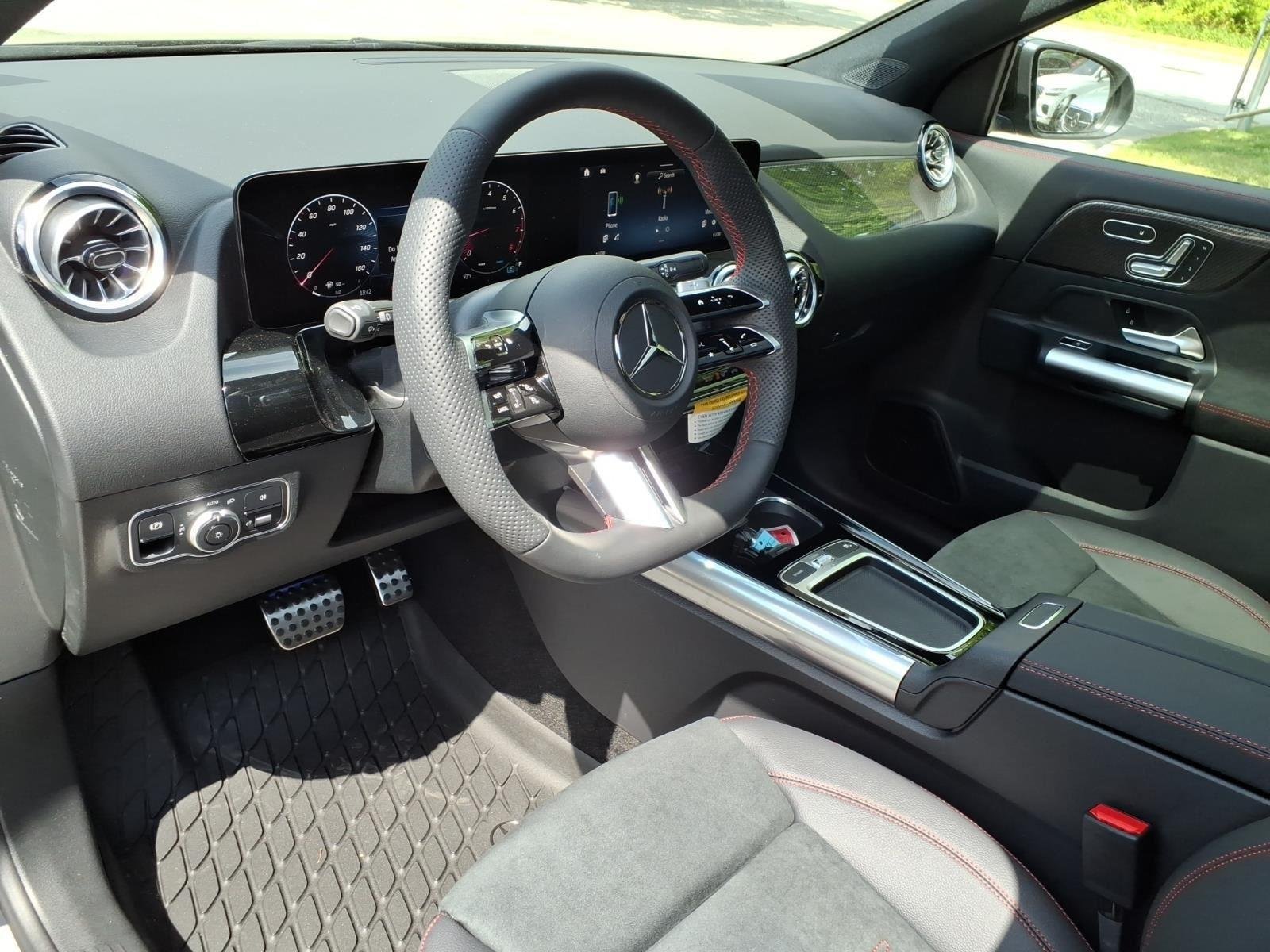 New 2026 Mountain Grey Metallic Mercedes-Benz GLA 250 image 27