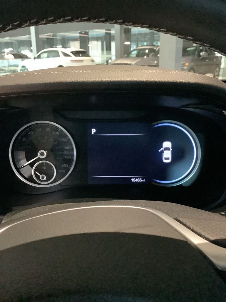 2023 GENESIS G70 Standard - Photo 9