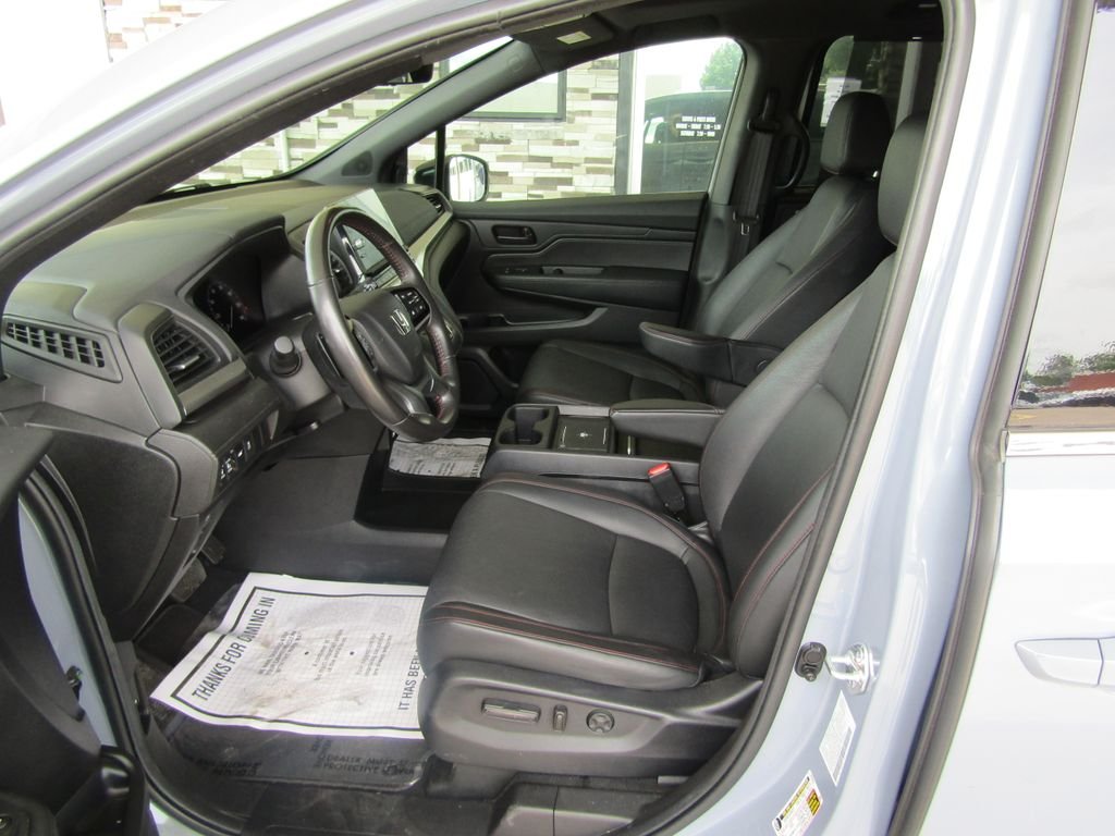 Used 2025 Gray Honda Sport-L image 24