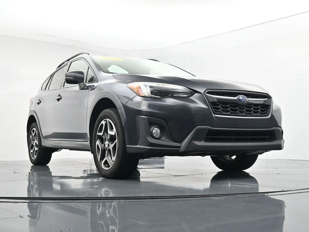 Used 2018 Gray Subaru 2.0i Limited image 33