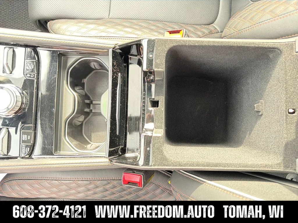 Used 2023 Velvet Red Pearlcoat Jeep Summit image 26