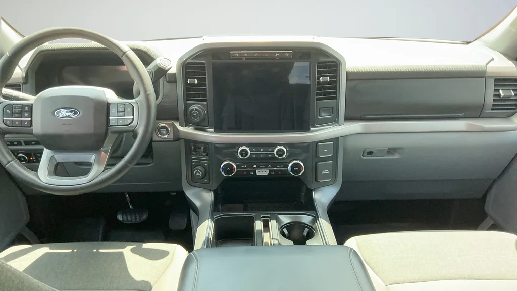 Used 2024 Gray Ford XLT image 7