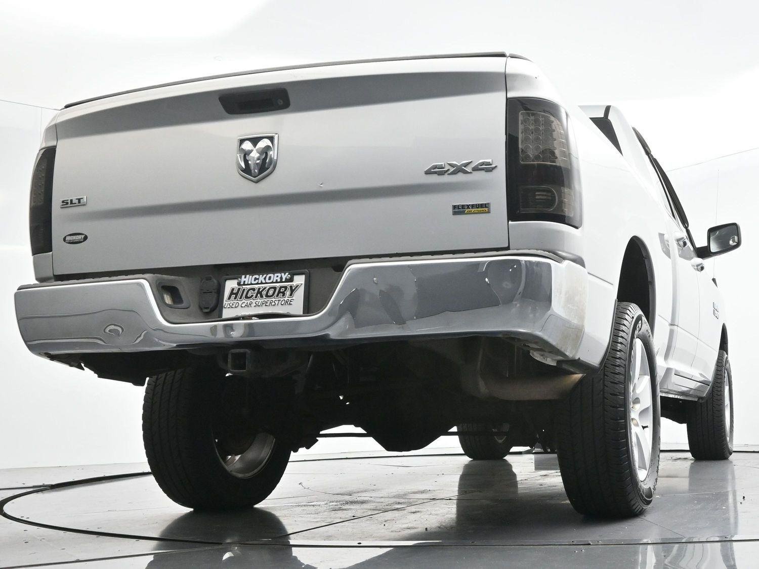 Used 2015 Bright Silver Metallic Clearcoat Ram SLT image 43