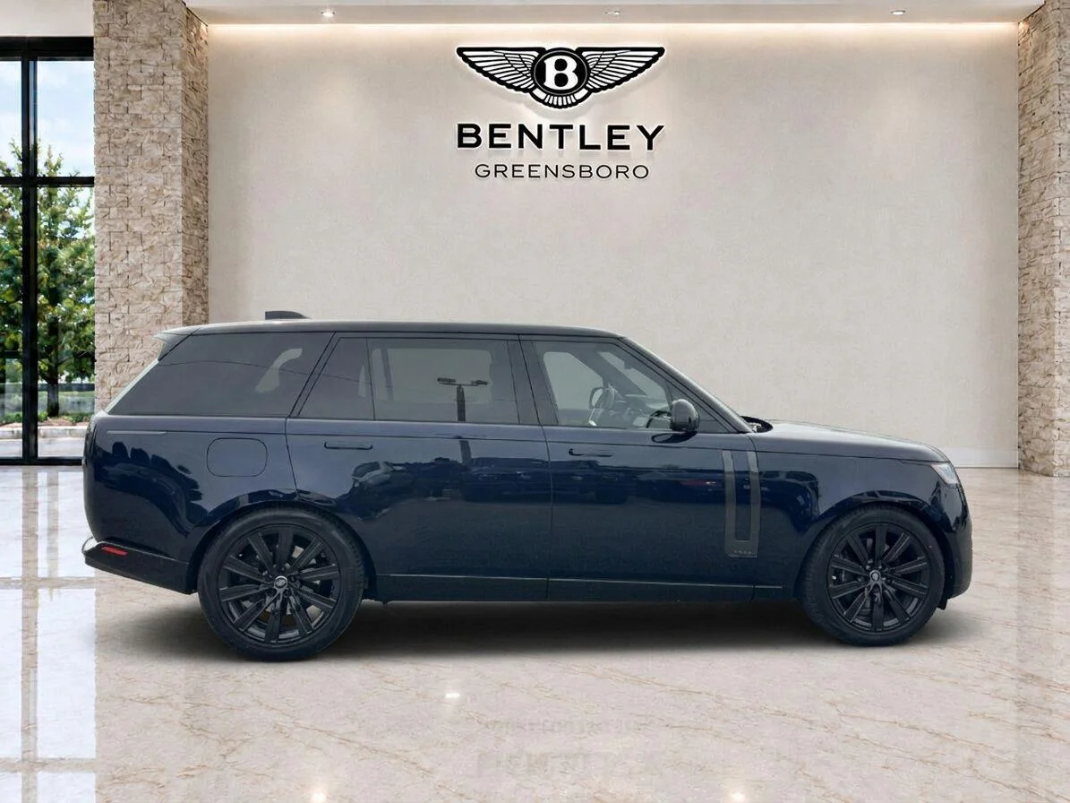 Used 2023 Portofino Blue Metallic Land Rover Autobiography image 6