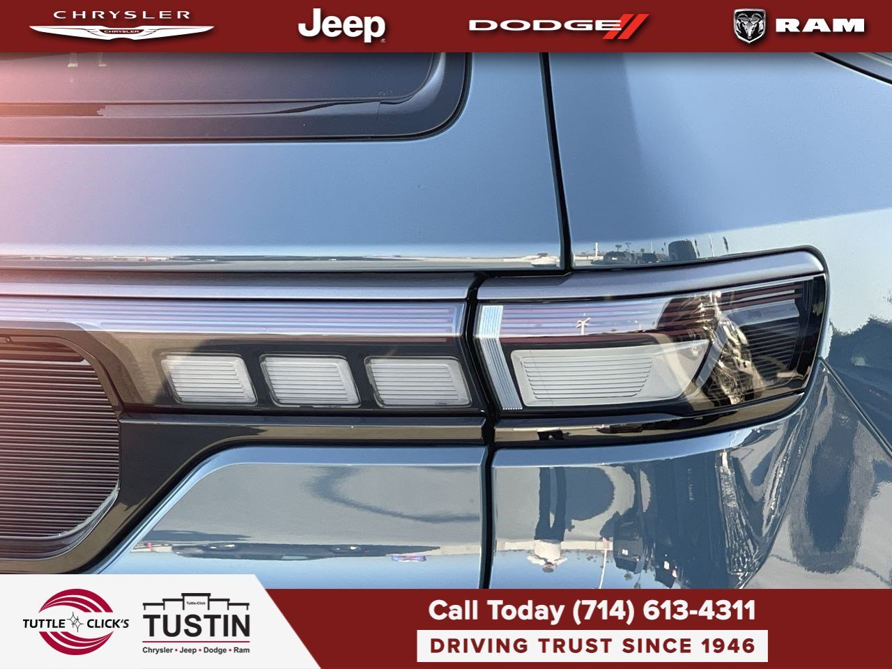 New 2026 Steel Blue Exterior Paint Jeep Limited Reserve image 9