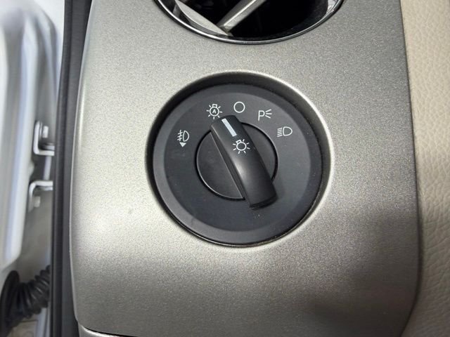 Used 2014 White Ford Limited image 19