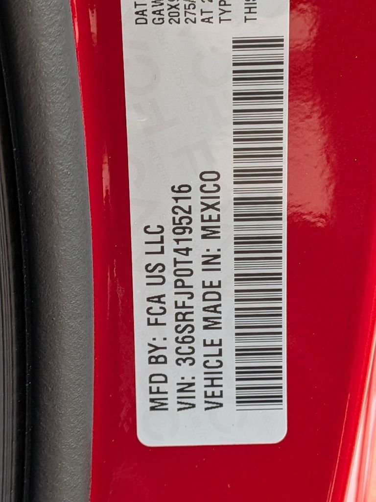 New 2026 Molten Red Pearl-Coat Exterior Paint RAM Laramie image 28
