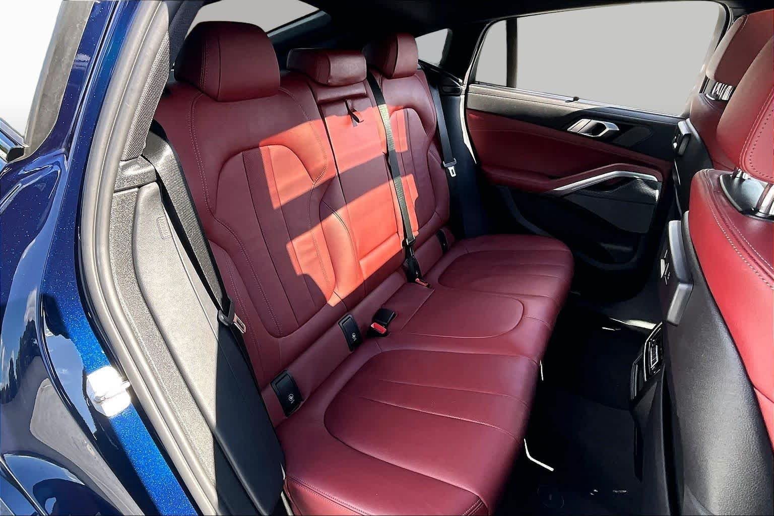 Used 2022 Tanzanite Blue II Metallic BMW M50i image 20