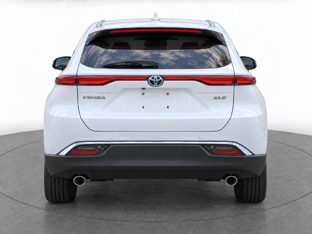 Certified Used 2023 Beige Toyota XLE image 4