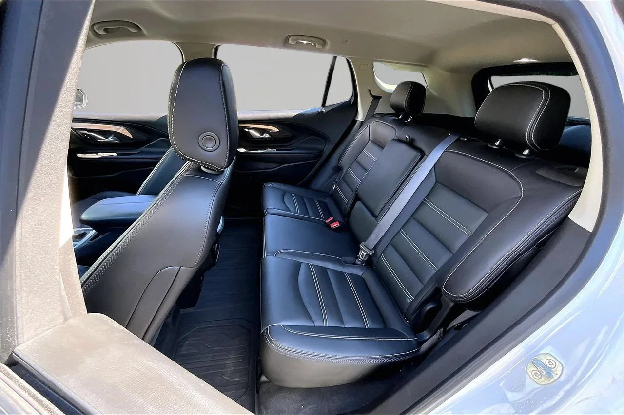 Certified Used 2022 White GMC Denali image 20