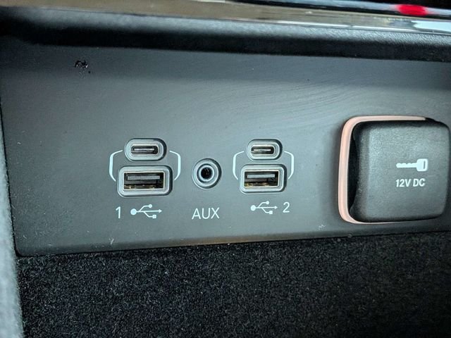 Used 2022 Gray Jeep Limited image 23