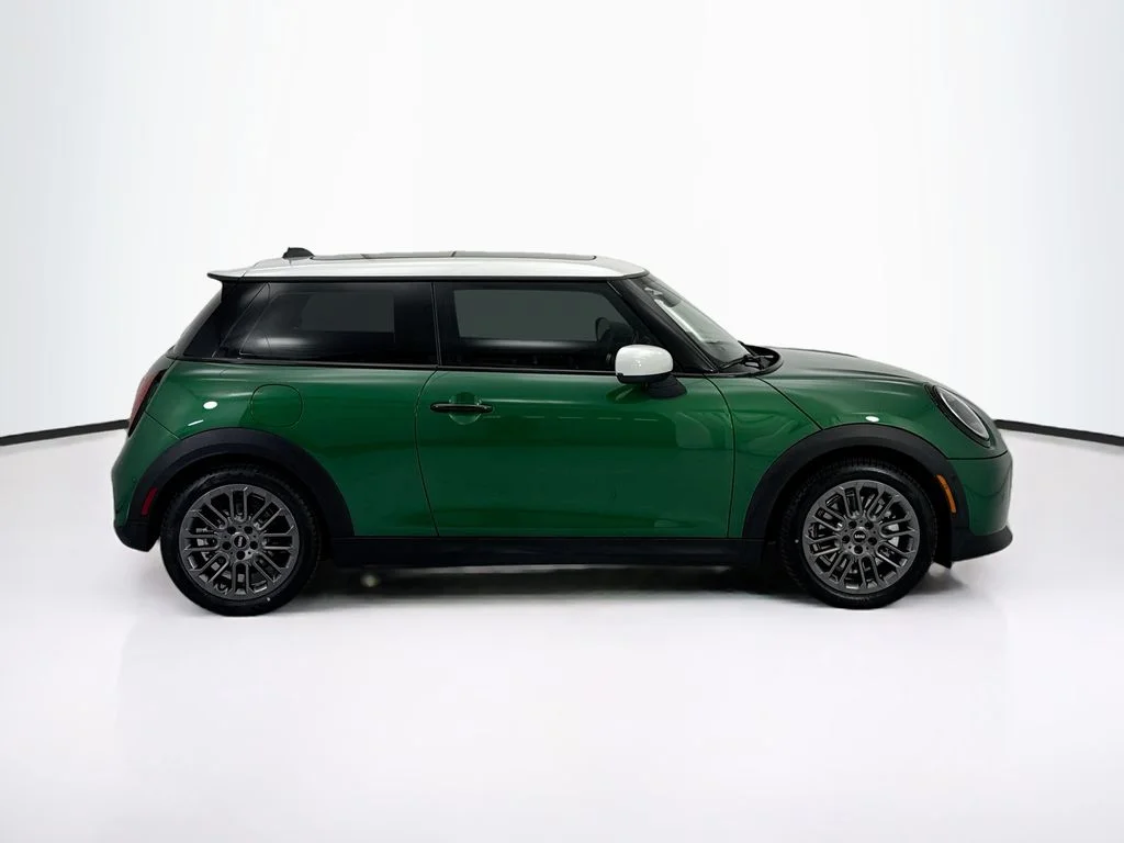 New 2026 British Racing Green IV Met MINI Signature Plus image 4