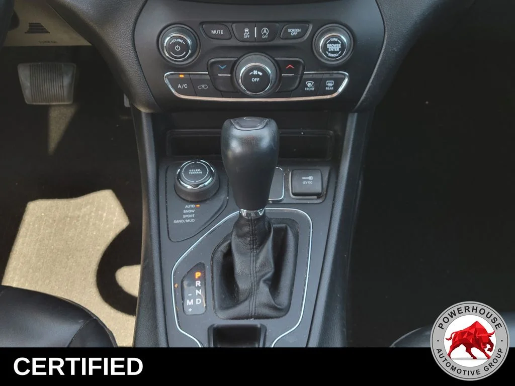 Used 2020 Gray Jeep Latitude Plus image 23