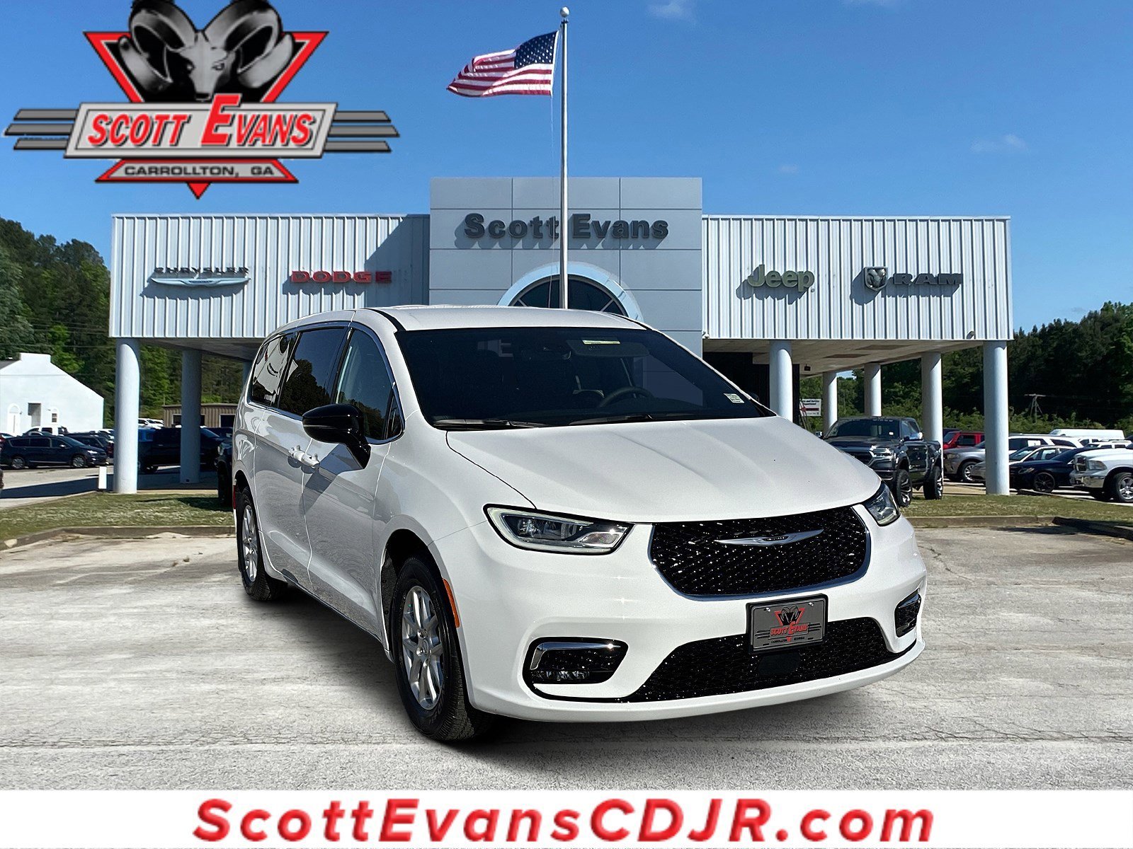 2026 Chrysler Pacifica Select's photo