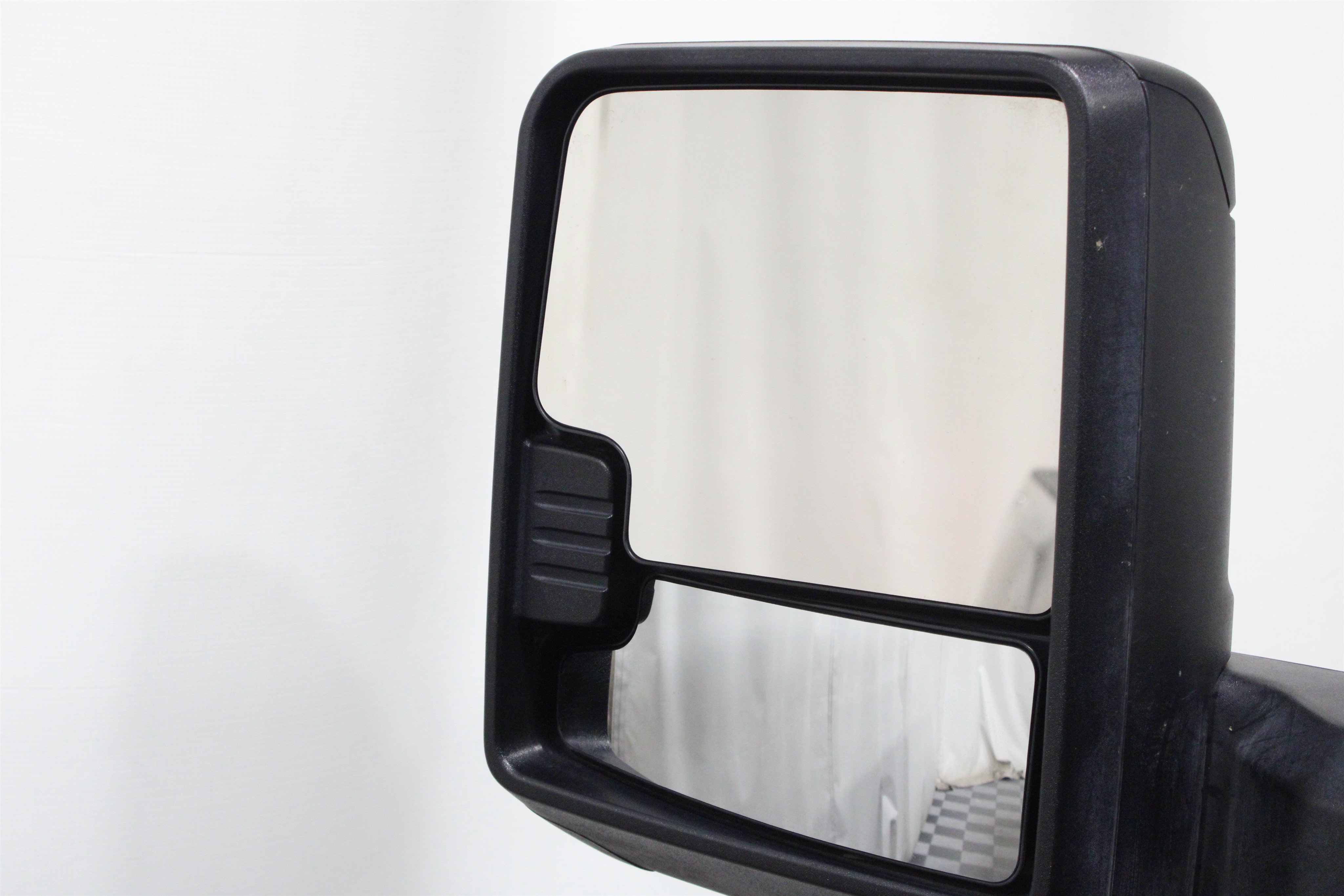 Used 2022 Black GMC SLE Crew Cab 4x4 - Lifted image 16