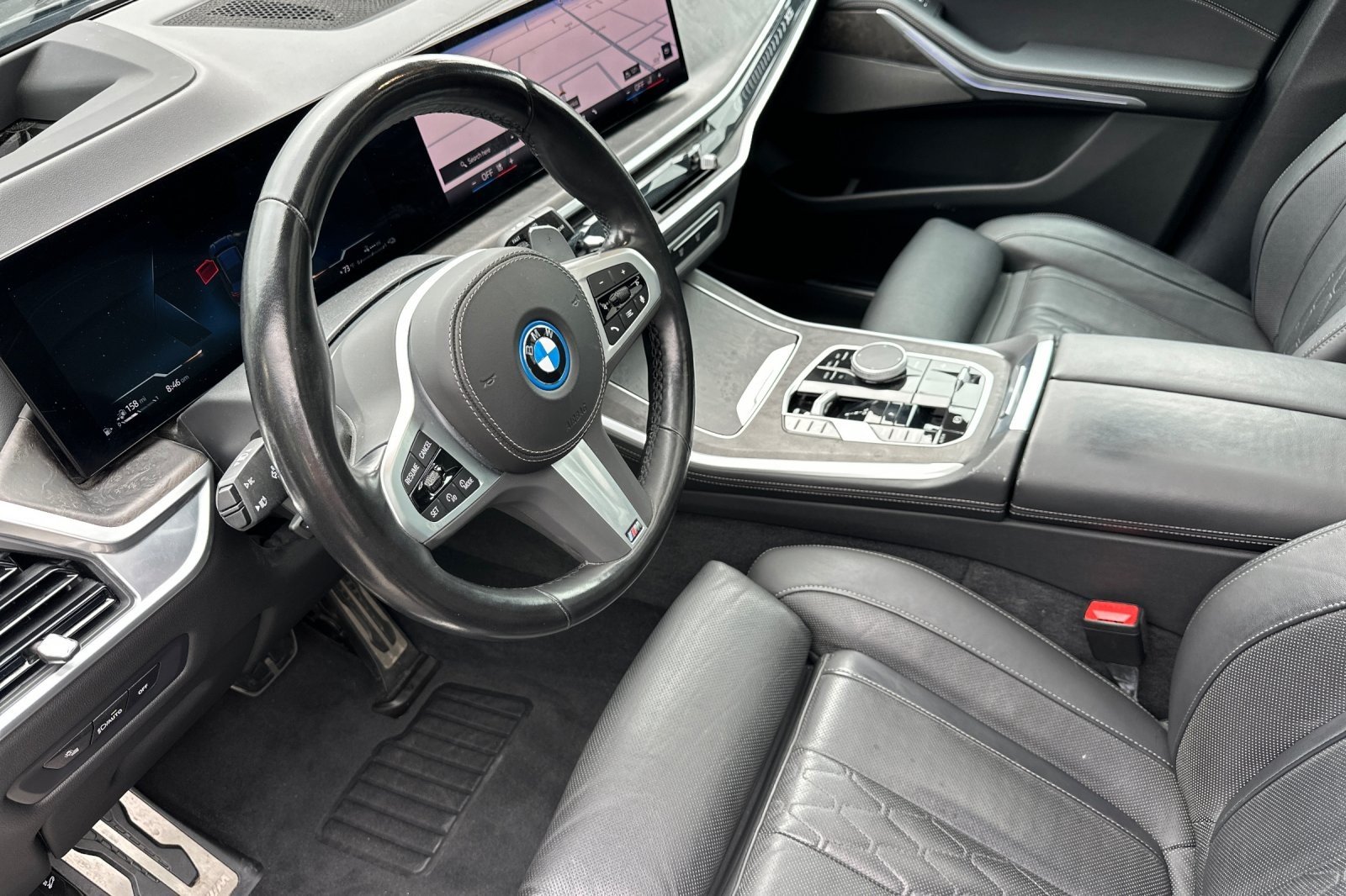 Used 2024 Black Sapphire Metallic BMW xDrive50e image 9
