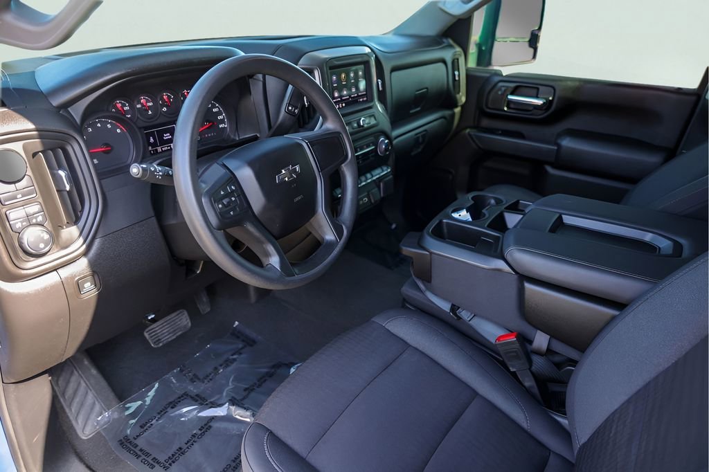 Used 2025 Lakeshore Blue Metallic Chevrolet Custom image 13