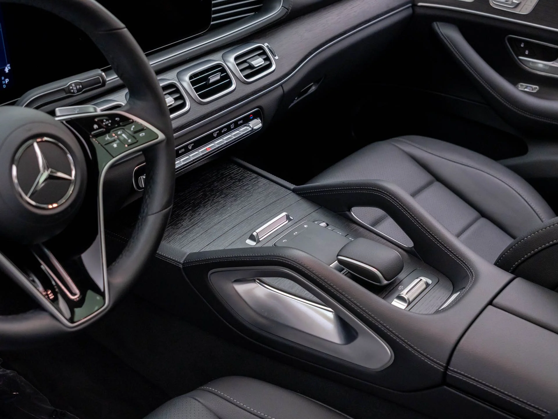 New 2026 Black Mercedes-Benz GLS 450 image 11