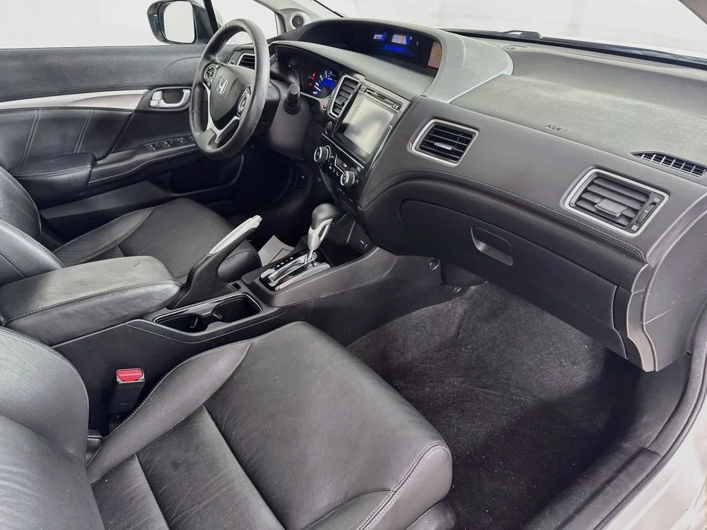 Used 2014 White Honda EX-L image 35