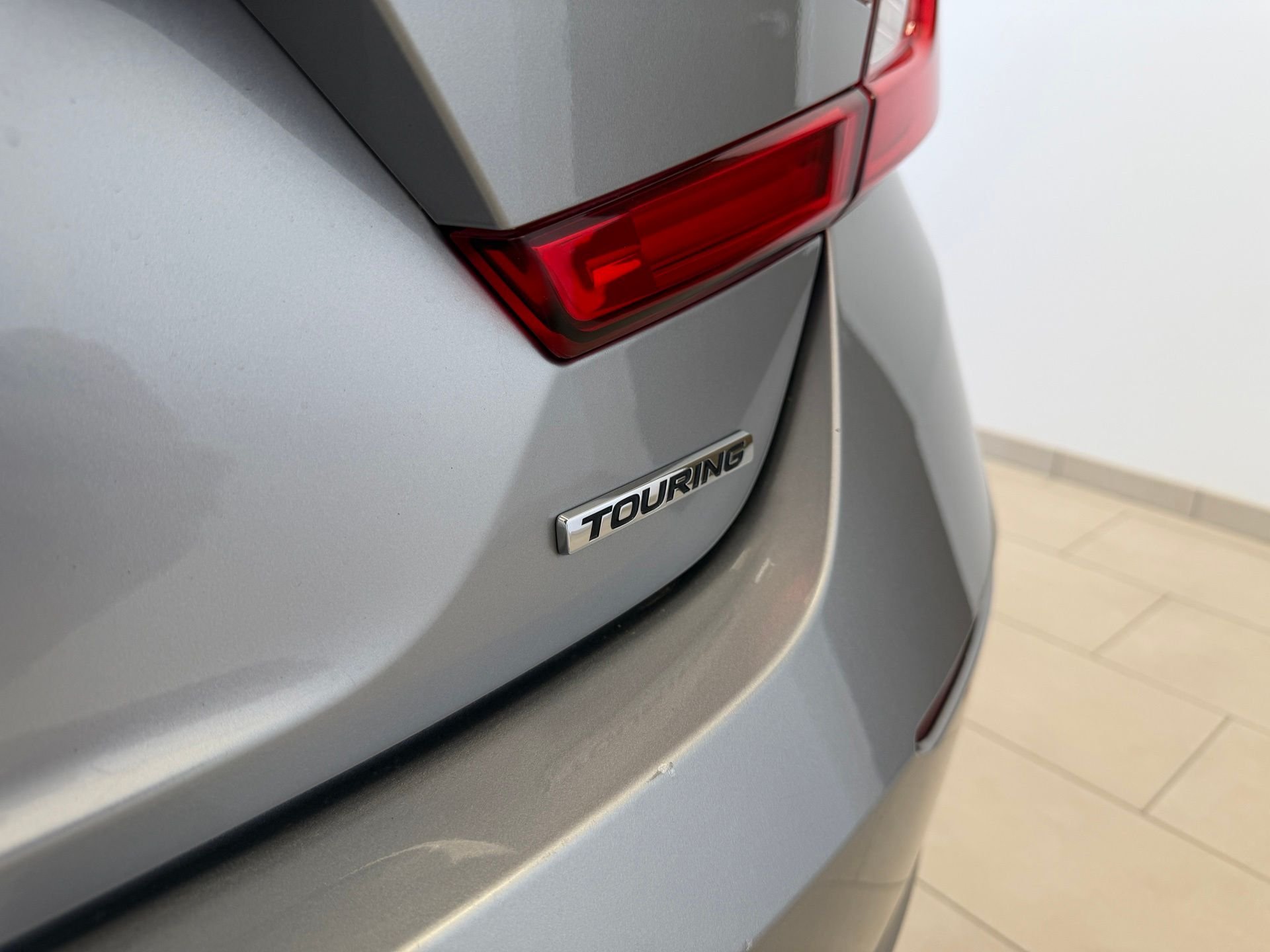 Used 2018 Silver Honda Touring image 16