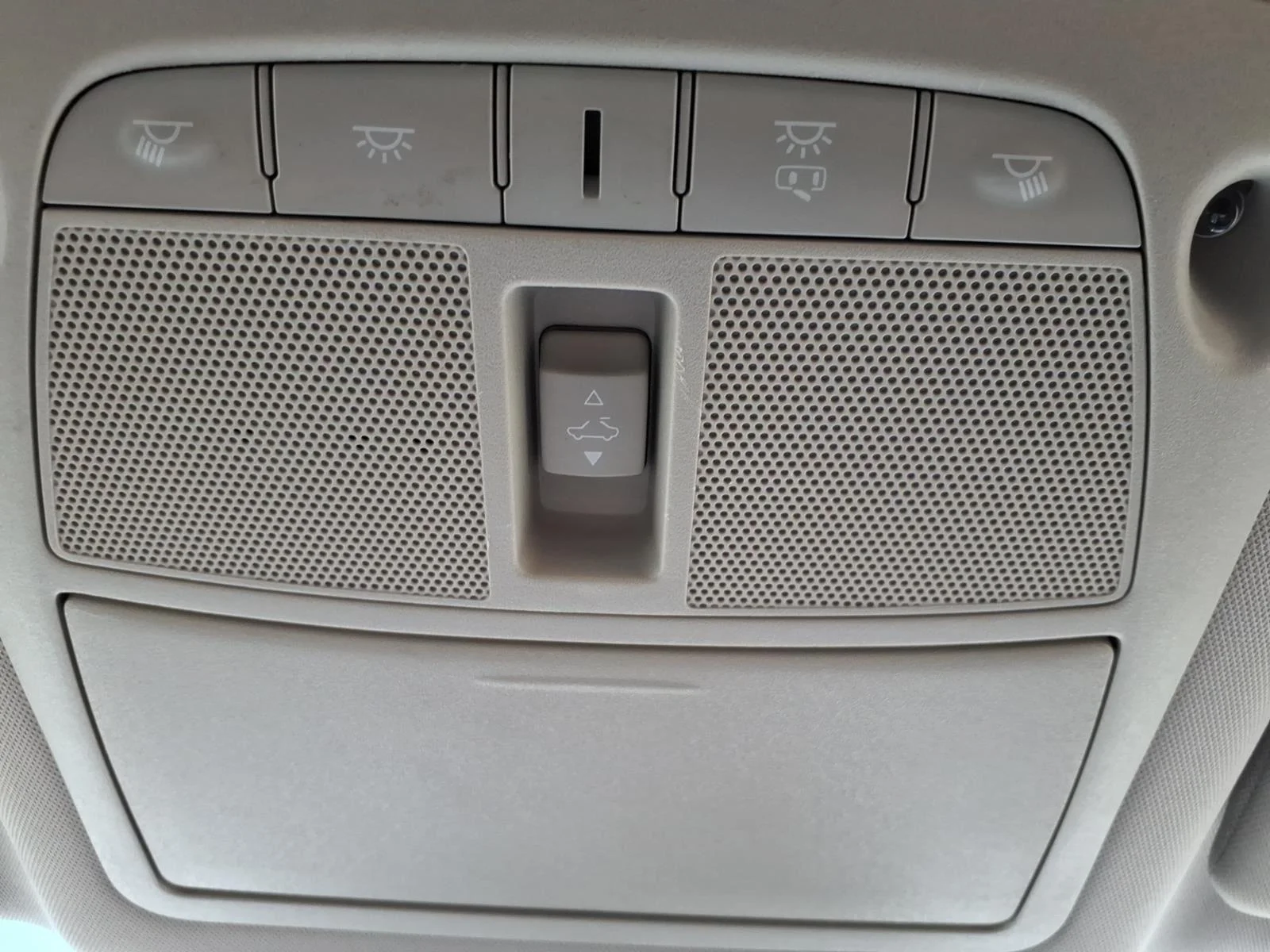 Used 2015 Pearl White Nissan 2.5 SL image 22