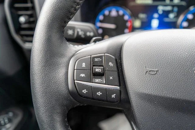 Used 2021 Silver Ford Badlands image 23