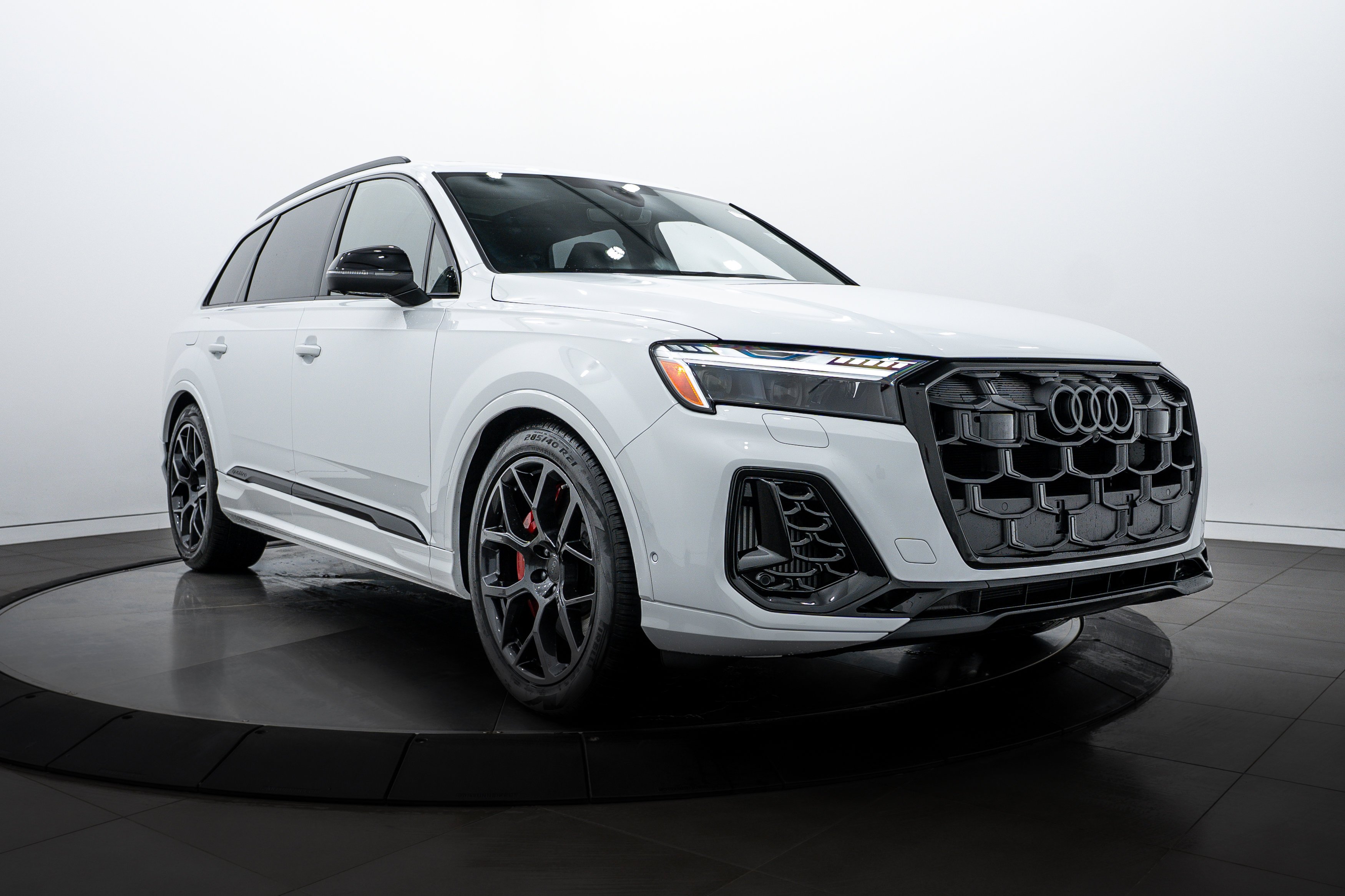 2026 Audi SQ7 Prestige - Photo 2