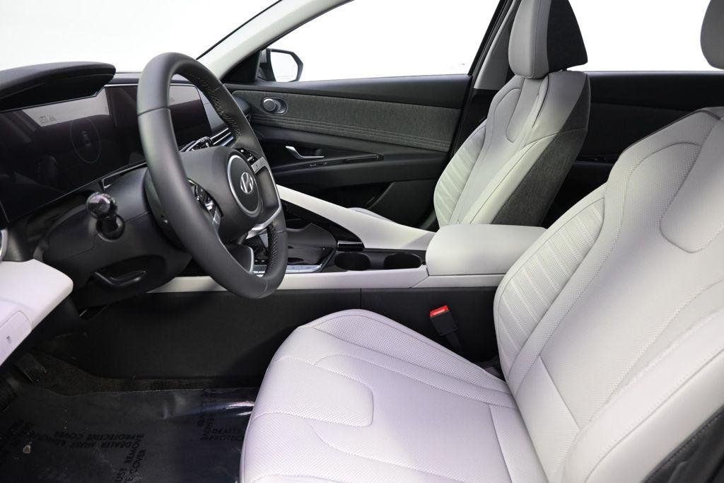 New 2026 Fluid Metal Hyundai Limited image 13