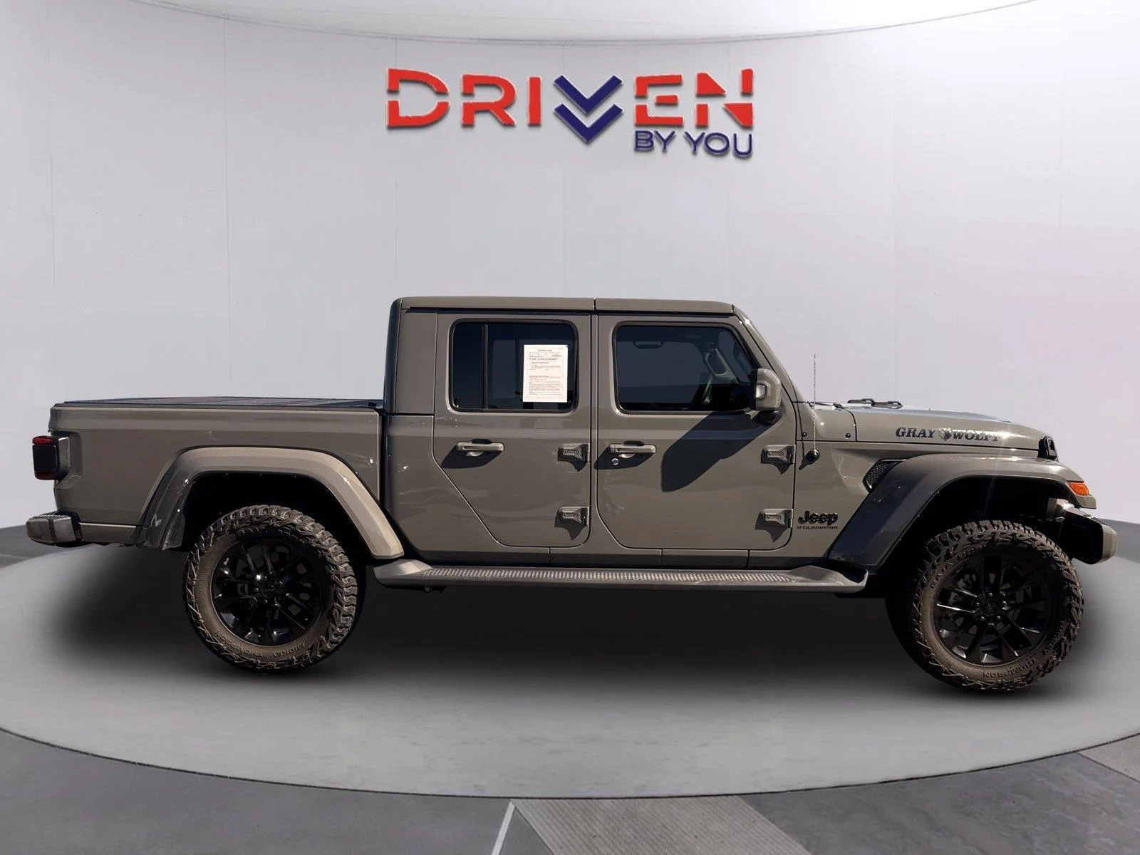 Used 2023 Sting-Gray Clearcoat Jeep High Altitude image 2